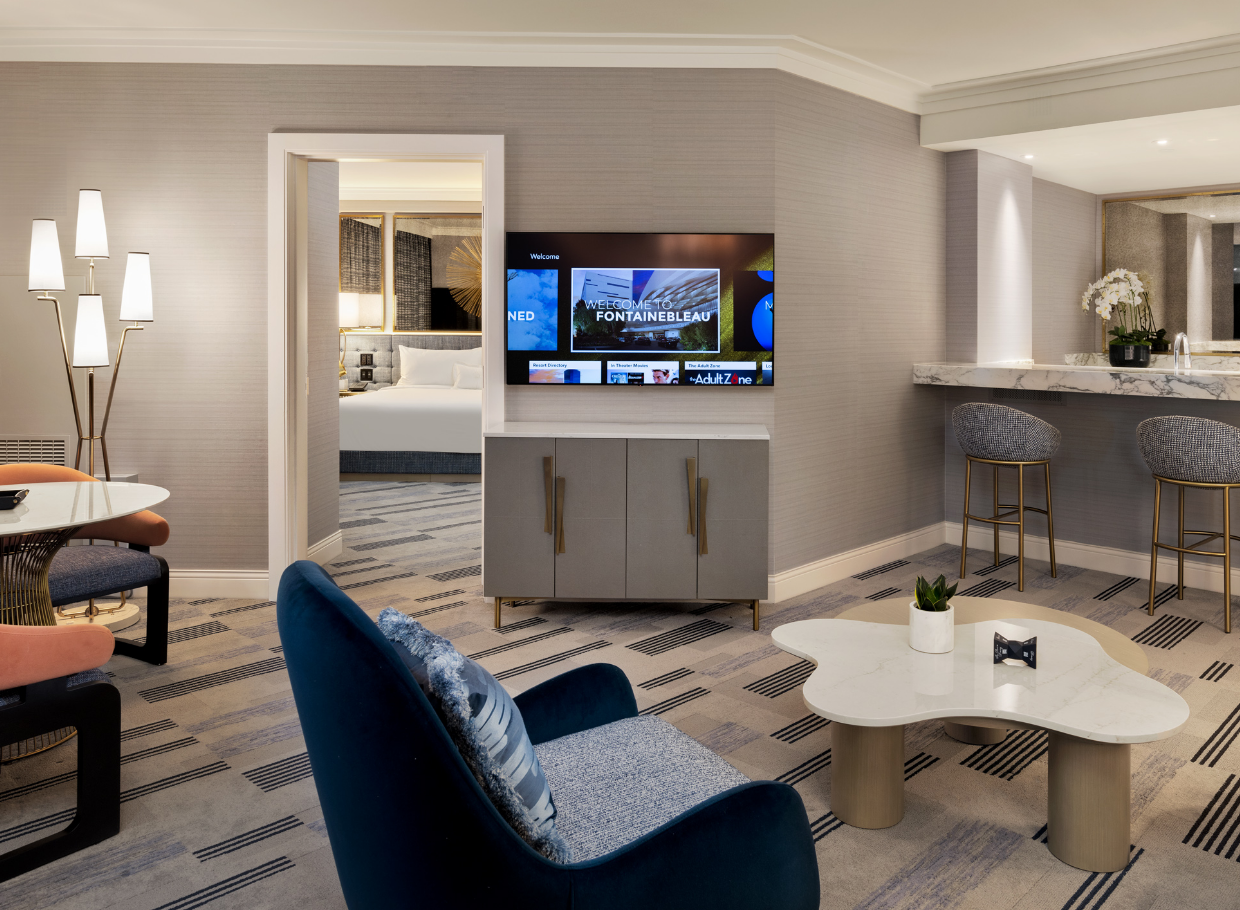 Entertainment area, seating and kitchenette