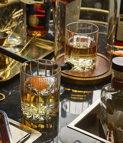 Drink tray with bottles and mixing elements from Don's Prime